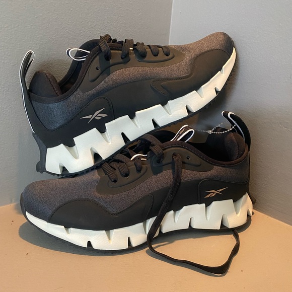 Reebok Shoes - Women’s Reebok Ortholite Sneakers